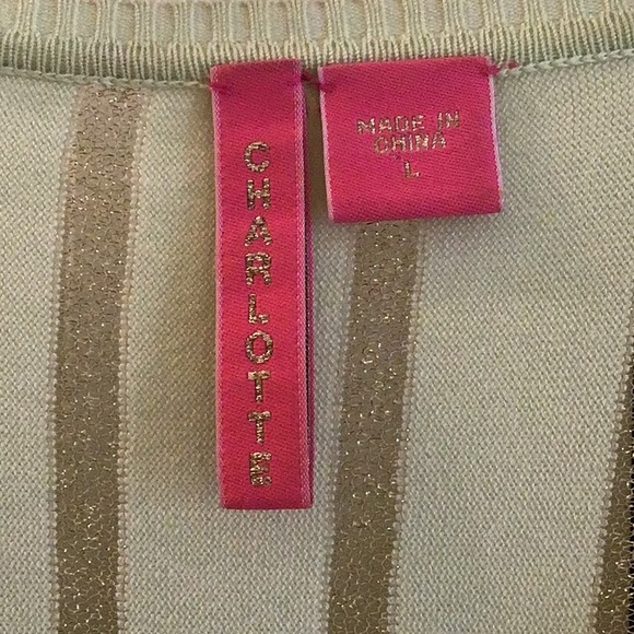 Vintage inspired, jeweled buttons, 3/4 sleeve sweater. - Picture 2 of 11